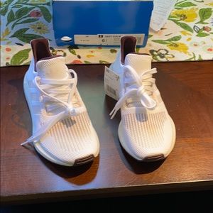 Women’s Adidas swift run